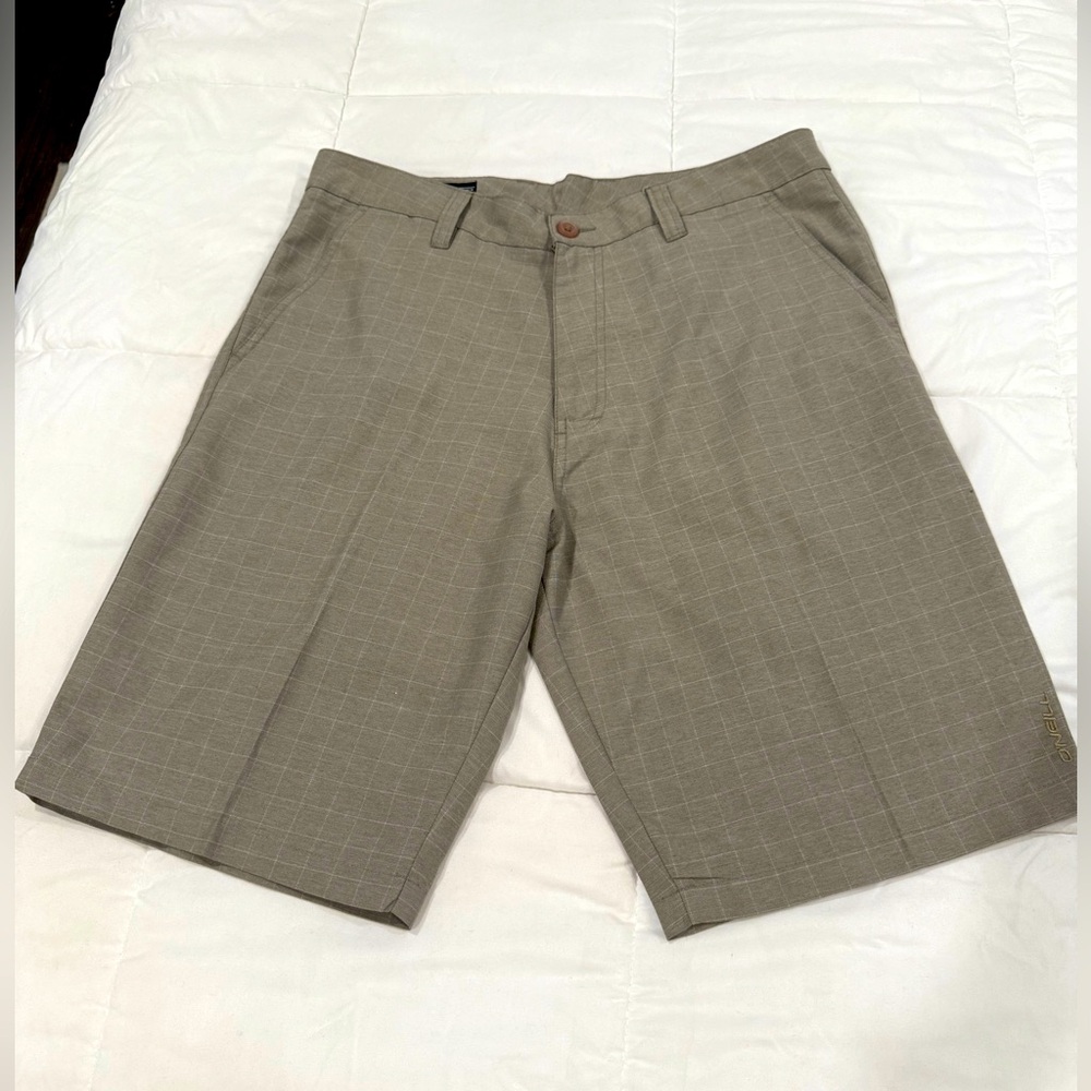 O’Neill relaxed fit shorts grey/tan windowpane 10” inseam. Sharp yet casual!